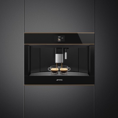 Smeg CMS4604NR Dolce stil novo  Built-in coffee machine black glass