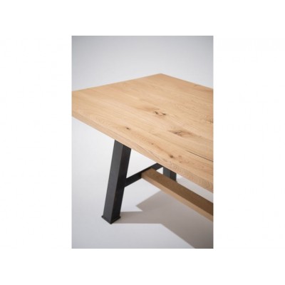 Tavolo moderno legno rovere massello gambe in ferro a cavalletta