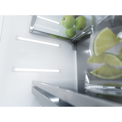 Miele kf 2802 vi Mastercool built-in fridge freezer 75 cm