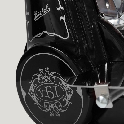 Berkel   Cortafiambre manual Volano B2 negro