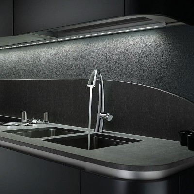 Bateria kuchenna z mieszaczem LED i prysznicem ręcznym Kwc Zoe 10.201.122.000fl chrom
