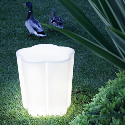 Alma design Pepper  mesa auxiliar de jardín con luz blanca