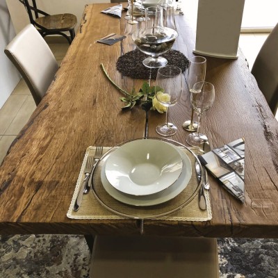 Tavolo legno di quercia rovere bruno basamento in metallo