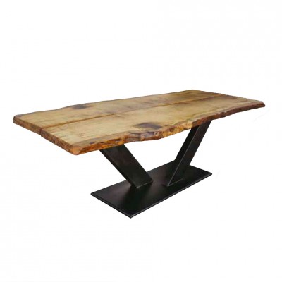 table chêne marron avec piètement en métal