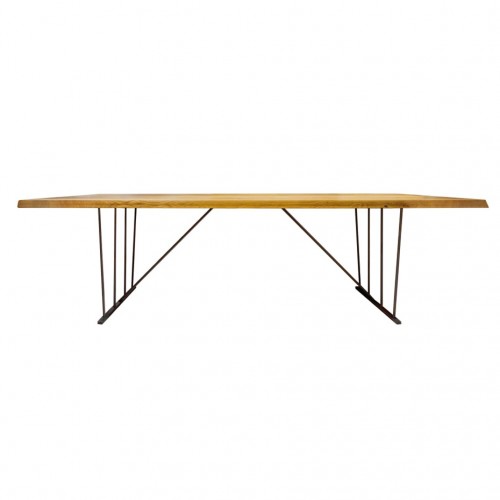 mesa minimalista en madera...