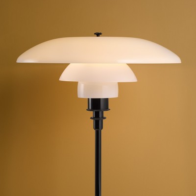 Louis Poulsen Ph 3½-2½ Lámpara de mesa de cristal blanco - negro