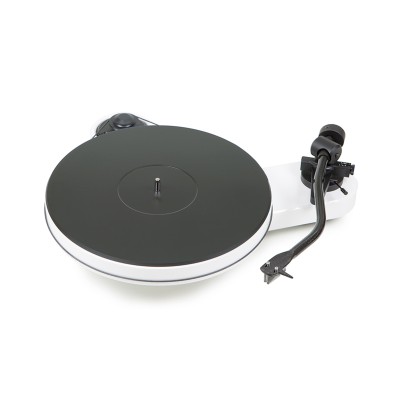 Pro-Ject RPM 3 Carbon 2M Silver Turntable White Lacquer