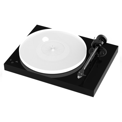 <p>Tecnologia bilanciata di Pro-Ject “True Balanced Connection”. Uscite sia RCA che bilanciate con mini XLR 5-pin. Partner ideal