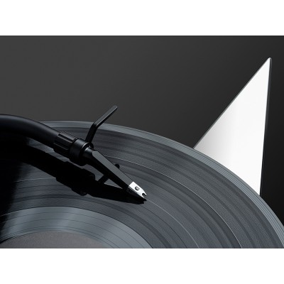 Tocadiscos Pro-Ject Metallica edición limitada de 43 cm