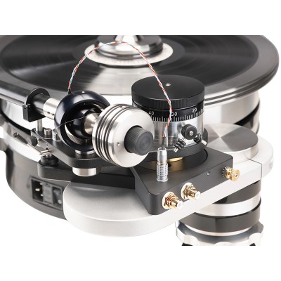 VPI Avenger Direct Turntable Complete with 12" Fatboy Gimbal Tonearm