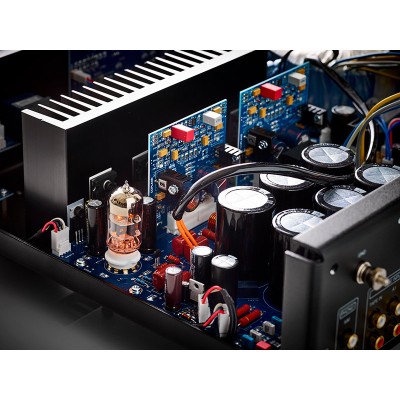 Copland CSA100 Amplificador negro