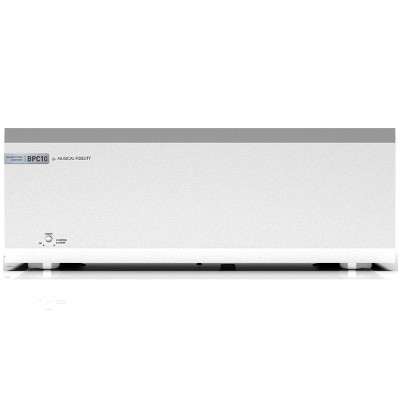 Musical Fidelity BPC10 6-wyjściowy zbalansowany kondycjoner zasilania, srebrny