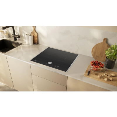 Neff t66ttx4l0 N90 plaque à induction 60 cm noir avec cadre en acier inoxydable