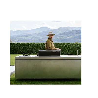 Fògher Agher Außenküche Monoblock J.Bastianich 240 cm Edelstahl