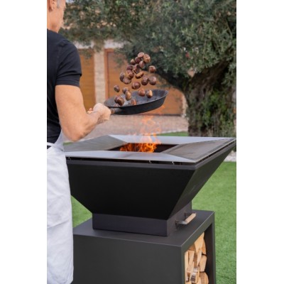 Wolnostojący grill opalany drewnem Oveneat Bbq Tower, 81 cm, antracyt