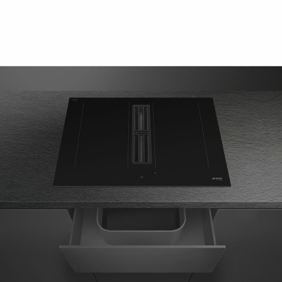 Plaque de cuisson à induction Smeg hobd472d2 avec hotte intégrée 70 cm noir