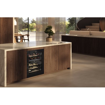 Miele KWTUS 7096 E chłodziarka na wino do zabudowy podblatowej, wysokość 82 - 88 cm, szkło - kolor czarny