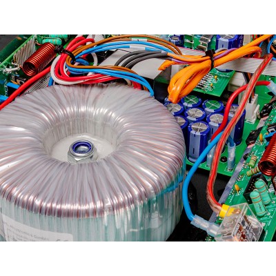 Amplificador de potencia estéreo de alta fidelidad SPL Performer s900