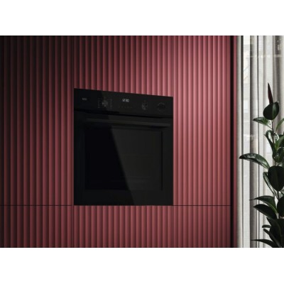 Four vapeur pyrolytique multifonction AEG NBR6P531SB Série 6000 Sensecook Steamcrisp 60 cm noir