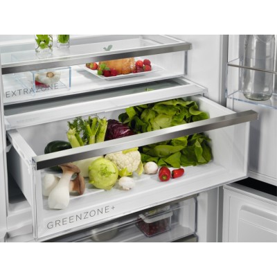 Frigorífico empotrable Aeg nsc7p751es Serie 7000, 70 cm de alto, 190 cm de ancho