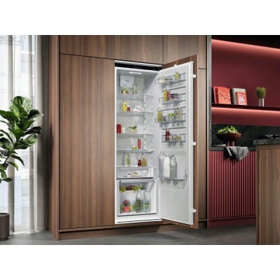 Frigorífico empotrable Aeg nsk6f181ds de una puerta, altura 177 cm
