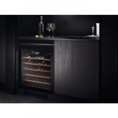 Aeg aws4052b5b series 5000 built-in undercounter wine cellar h 82 cm black