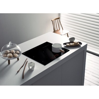 Płyta indukcyjna Falmec 58 cm z błyszczącą czarną ceramiką szklaną