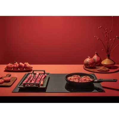 Falmec 78cm induction hob with glossy black glass ceramic