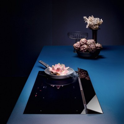 Plaque à induction Falmec Brera avec hotte intégrée 90 cm noir brillant